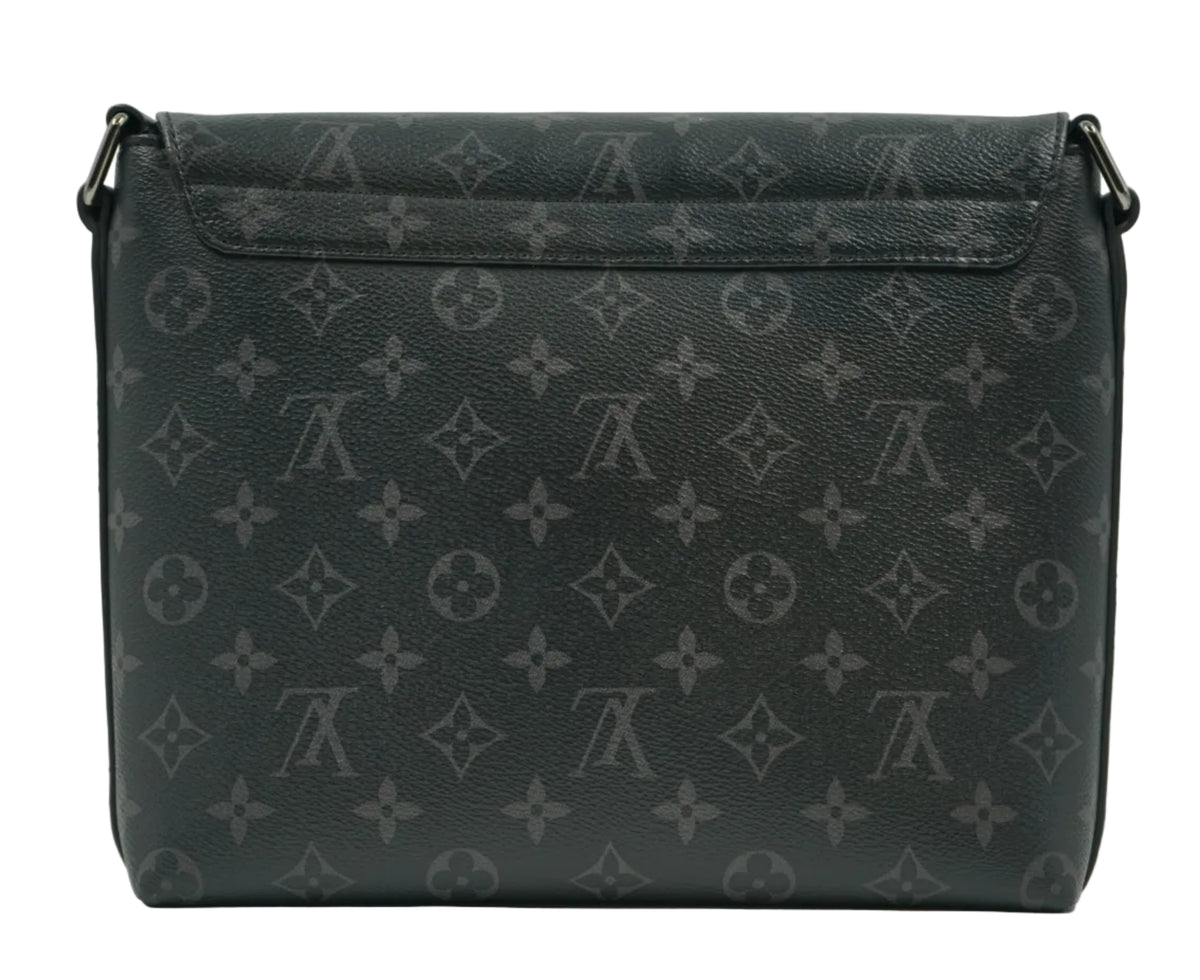 Pre-owned Louis Vuitton District messenger bag in Monogram Eclipse canvas, back view