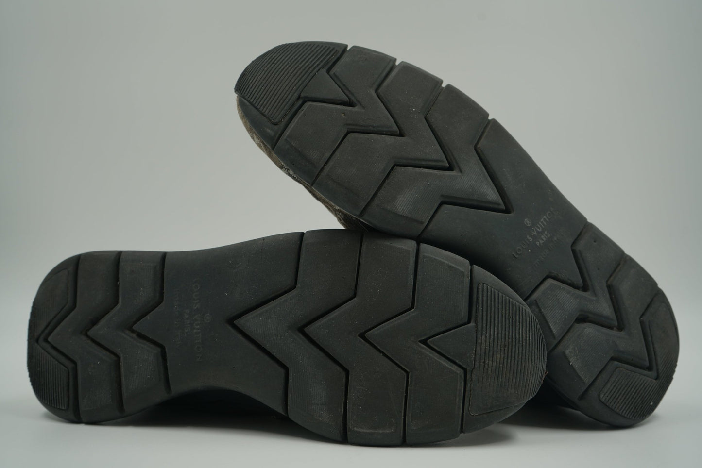 Louis Vuitton Fastlane Monogram Sneakers - Louis Vuitton - SecondPlace