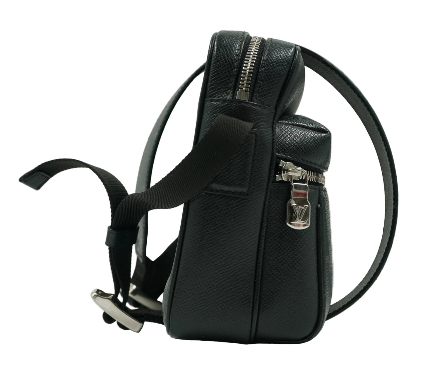 Louis Vuitton Taigarama Outdoor Messenger Black Bag - Louis Vuitton - SecondPlace