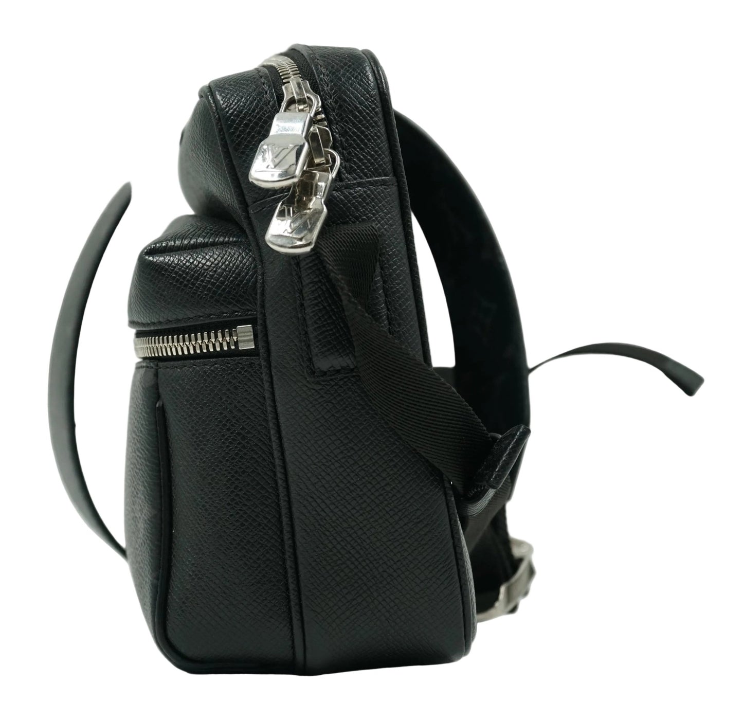 Louis Vuitton Taigarama Outdoor Messenger Black Bag - Louis Vuitton - SecondPlace
