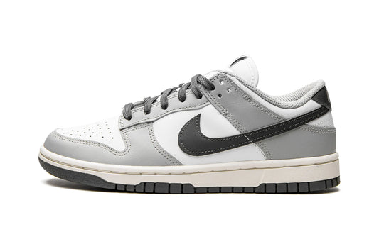 Dunk Low Light Smoke Grey