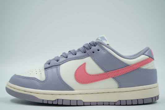 Pre-owned women’s Nike Dunk Low Indigo Haze in sail and lavender with pink Swoosh, side view