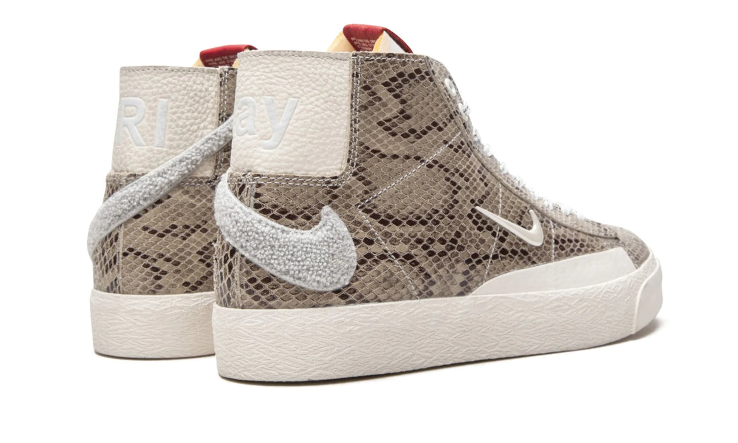 Sb Blazer Mid Soulland x FRI.day 03