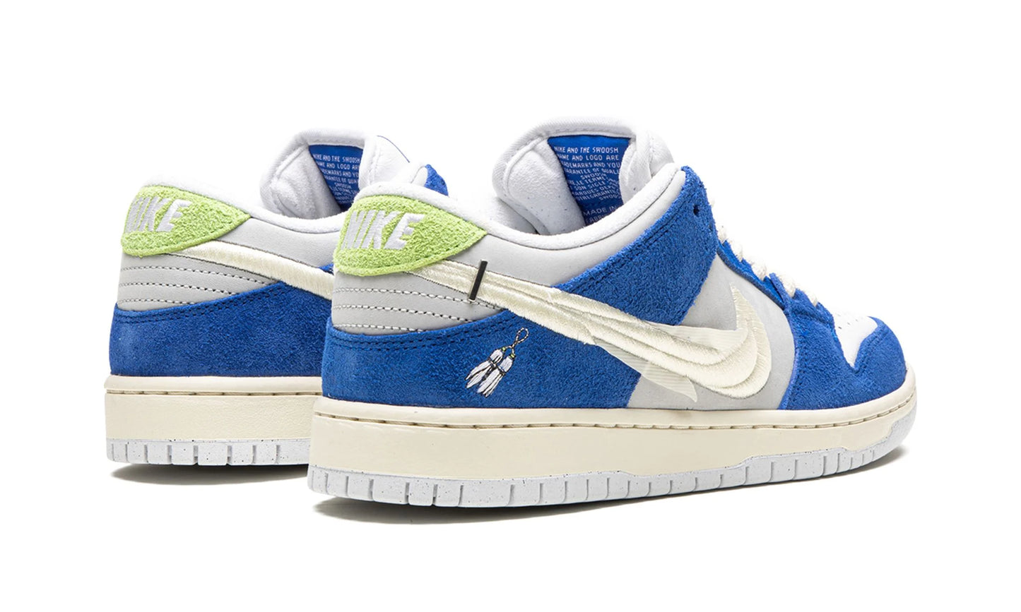 SB Dunk Low Gardenia