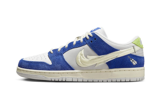 SB Dunk Low Gardenia