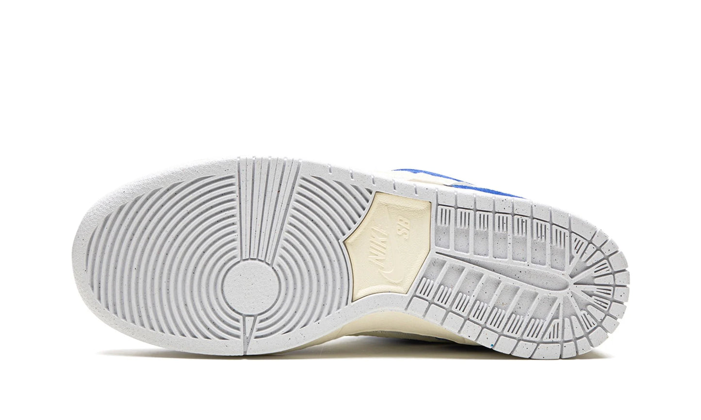 SB Dunk Low Gardenia