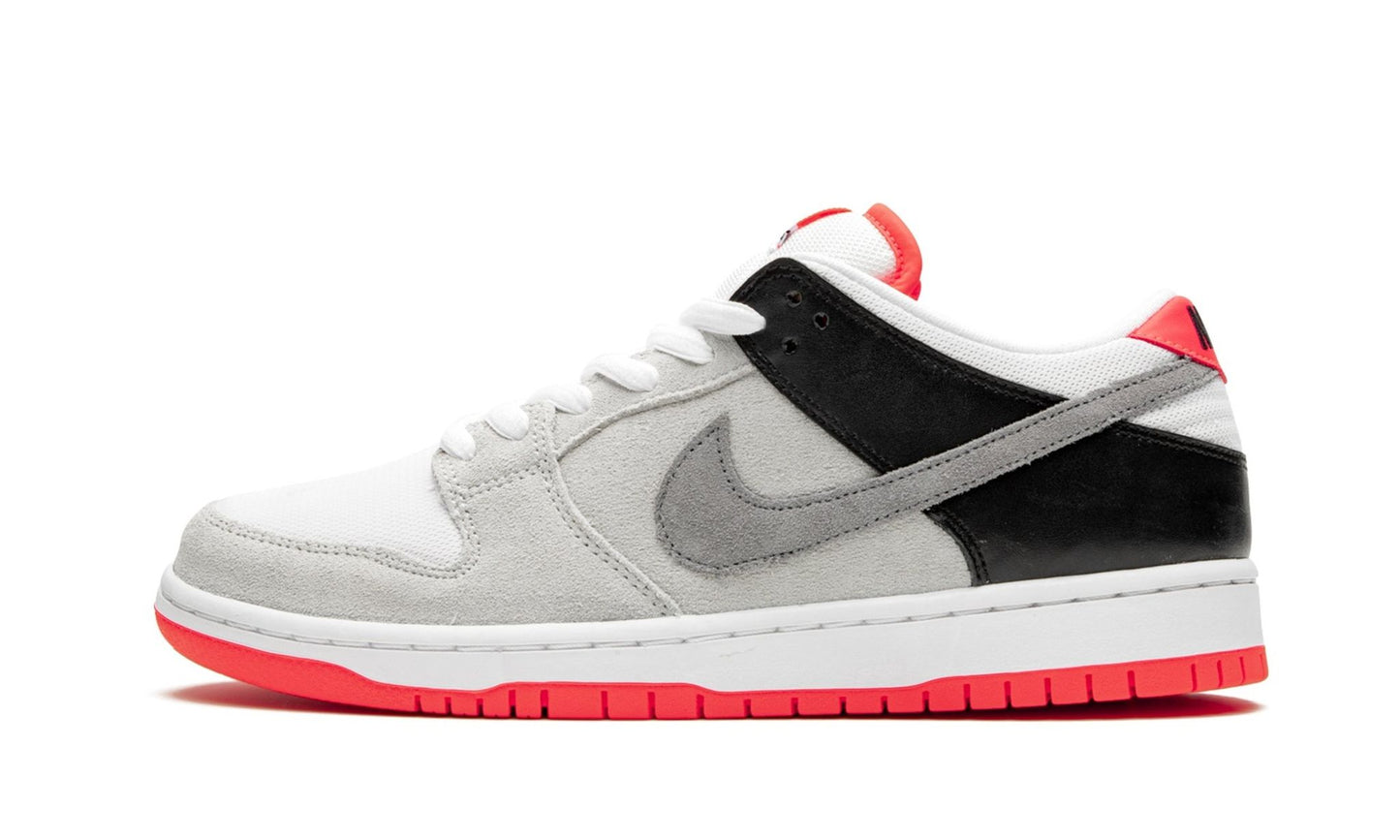 SB Dunk Low Infrared