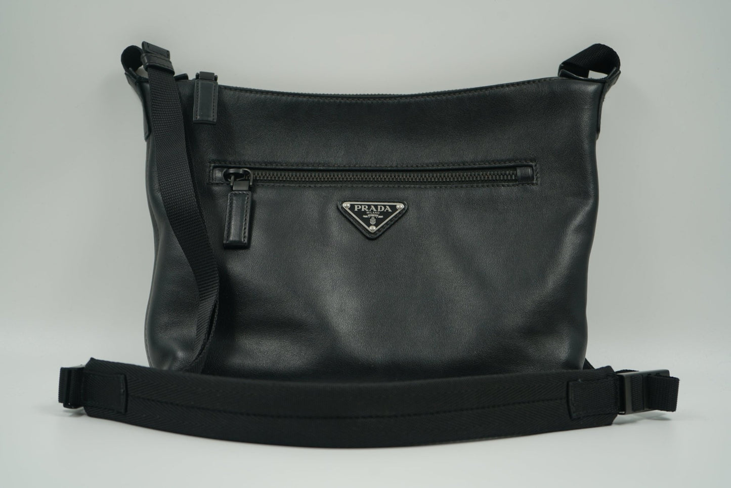 Prada Saffian Black Leather Shoulderbag - Prada - SecondPlace