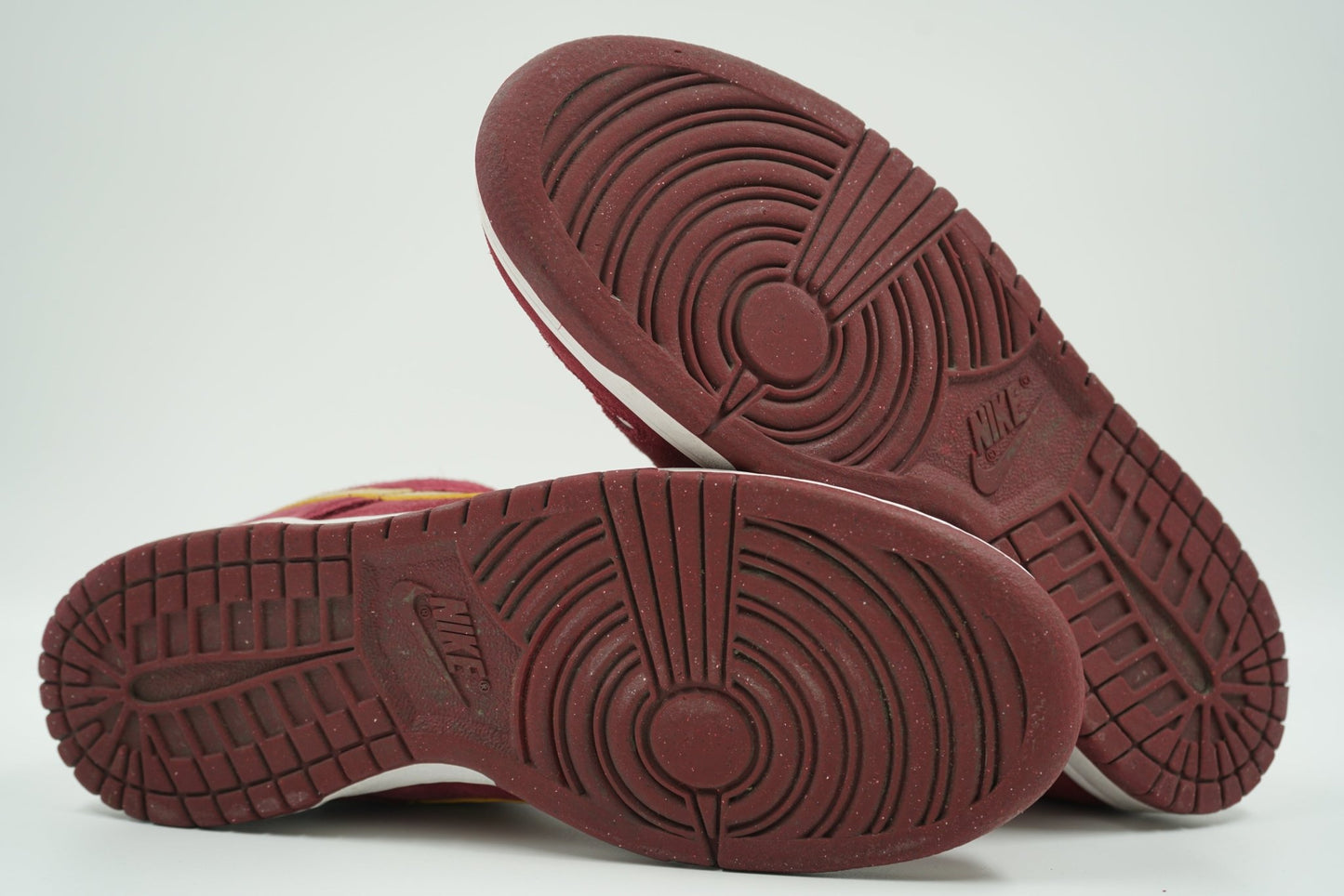 SB Dunk Low Anchorman - Nike - SecondPlace