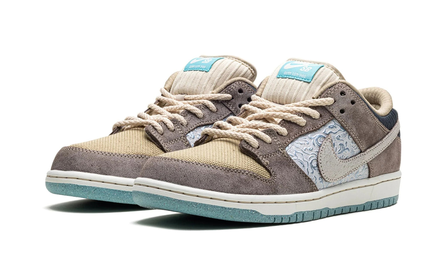 SB Dunk Low Big Money Savings - Nike - SecondPlace