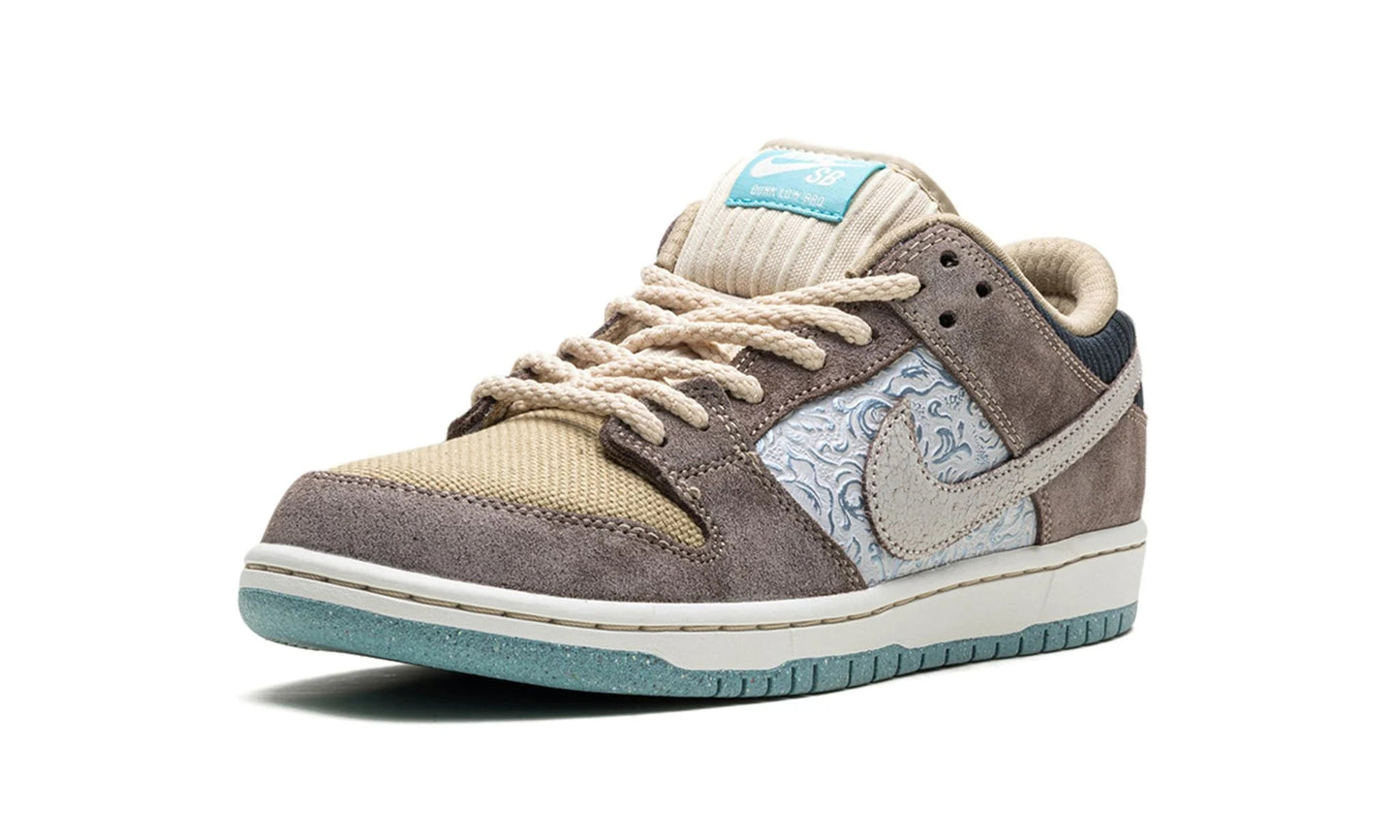 SB Dunk Low Big Money Savings - Nike - SecondPlace