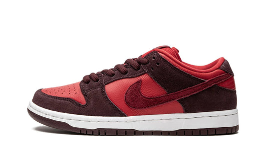 SB Dunk Low Cherry - Nike - SecondPlace