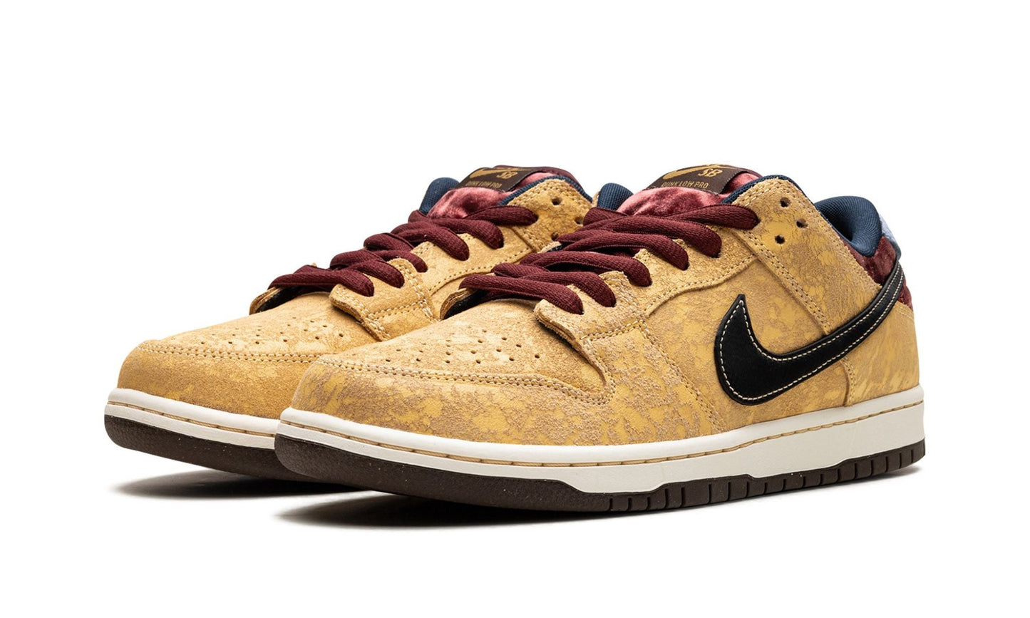 SB Dunk Low City of Cinema - Nike - SecondPlace