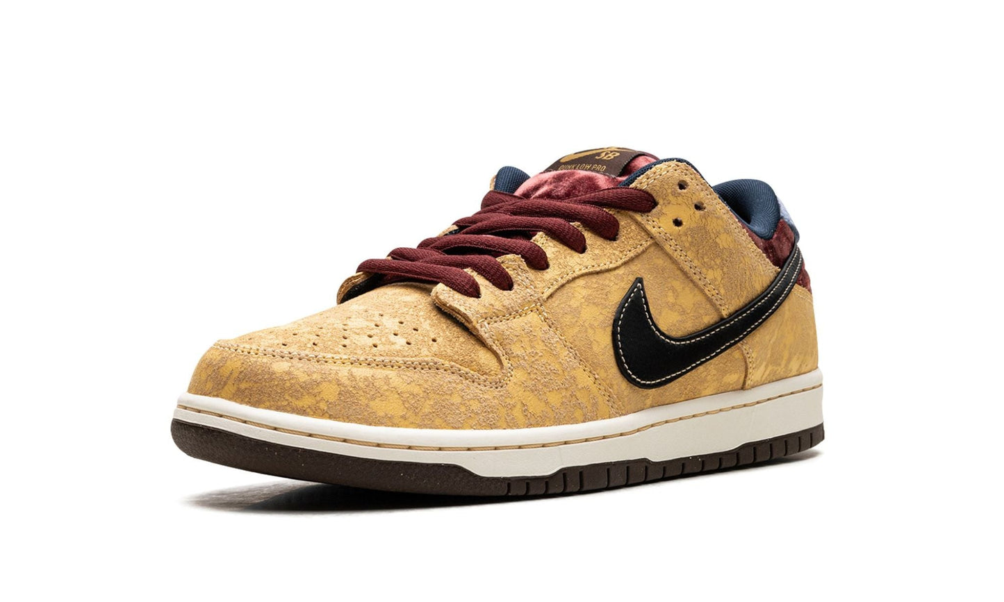 SB Dunk Low City of Cinema - Nike - SecondPlace