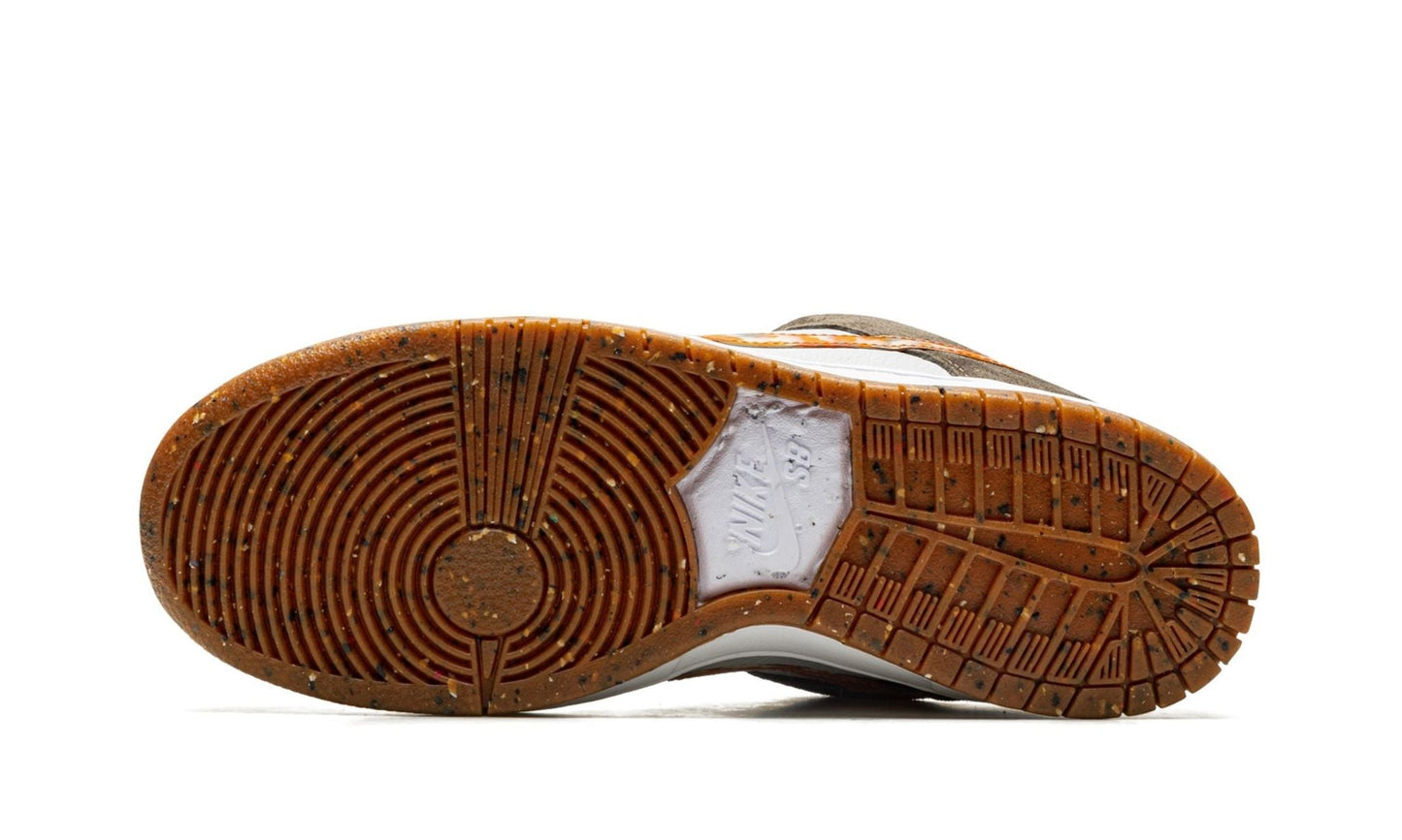 SB Dunk Low Crushed D.C - Nike - SecondPlace