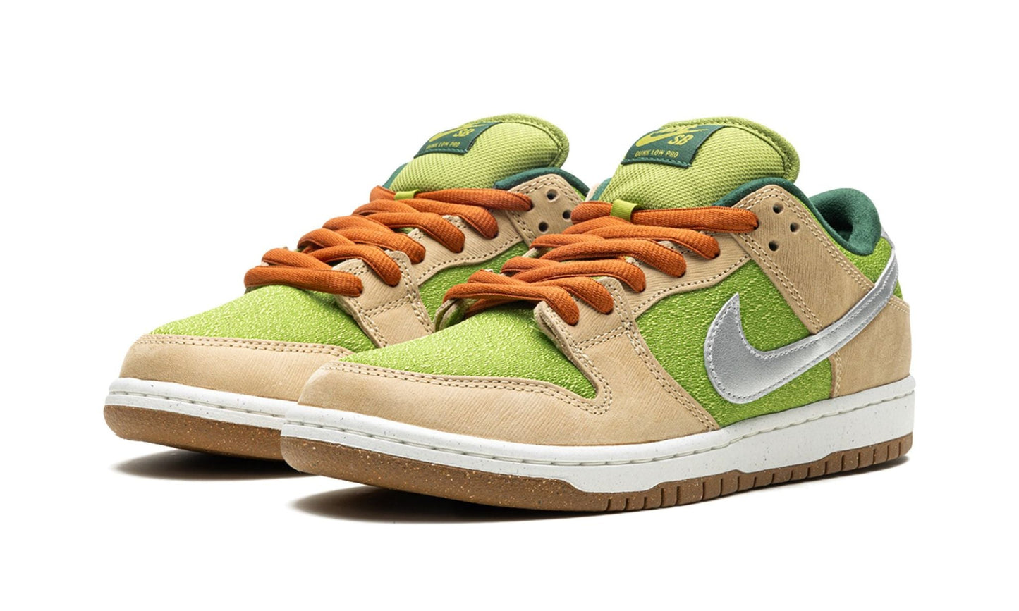 SB Dunk Low Escargot - Nike - SecondPlace