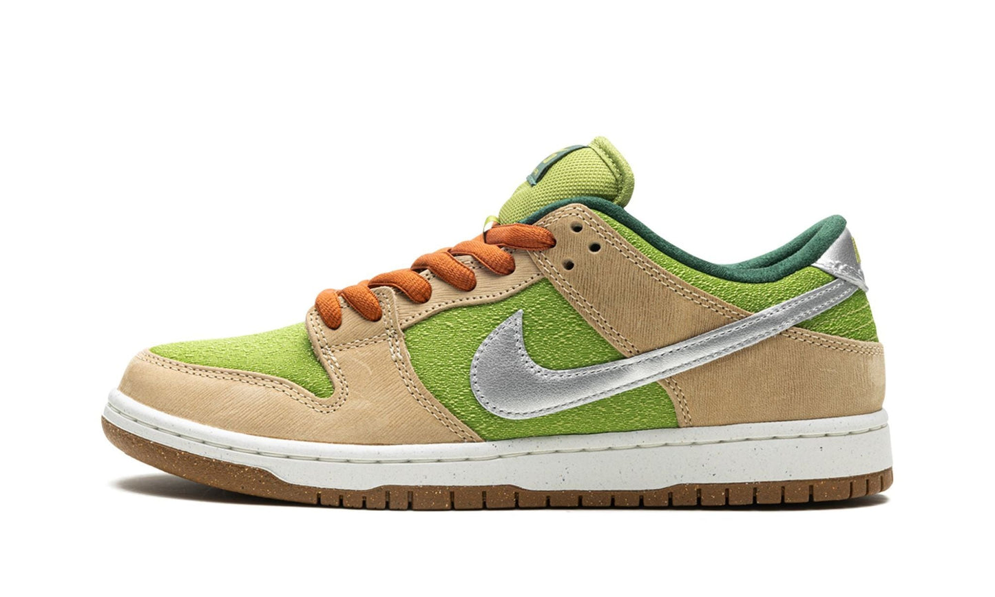 SB Dunk Low Escargot - Nike - SecondPlace
