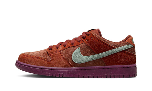 SB Dunk Low Mystic Red - Nike - SecondPlace