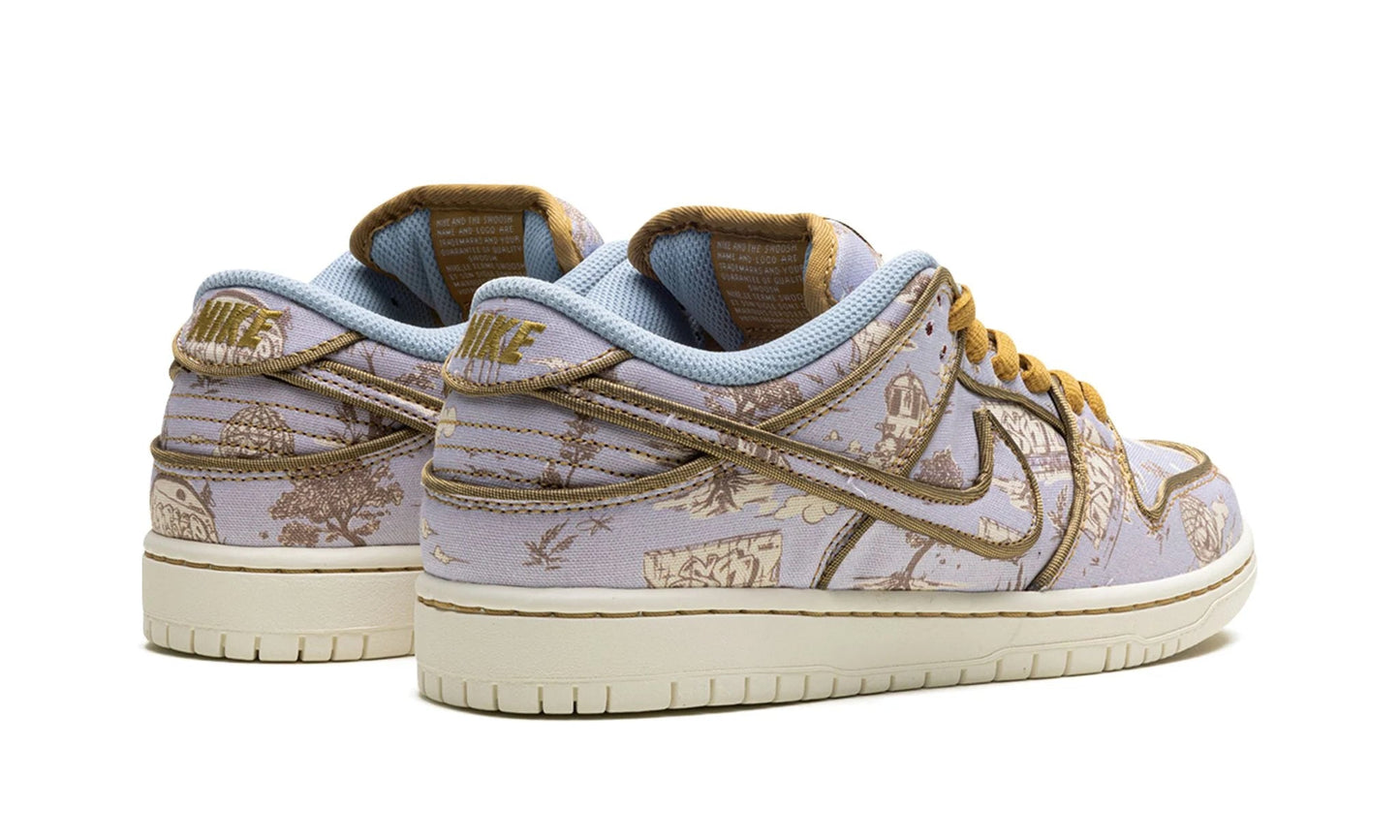 SB Dunk Low Premium City Of Style - Nike - SecondPlace