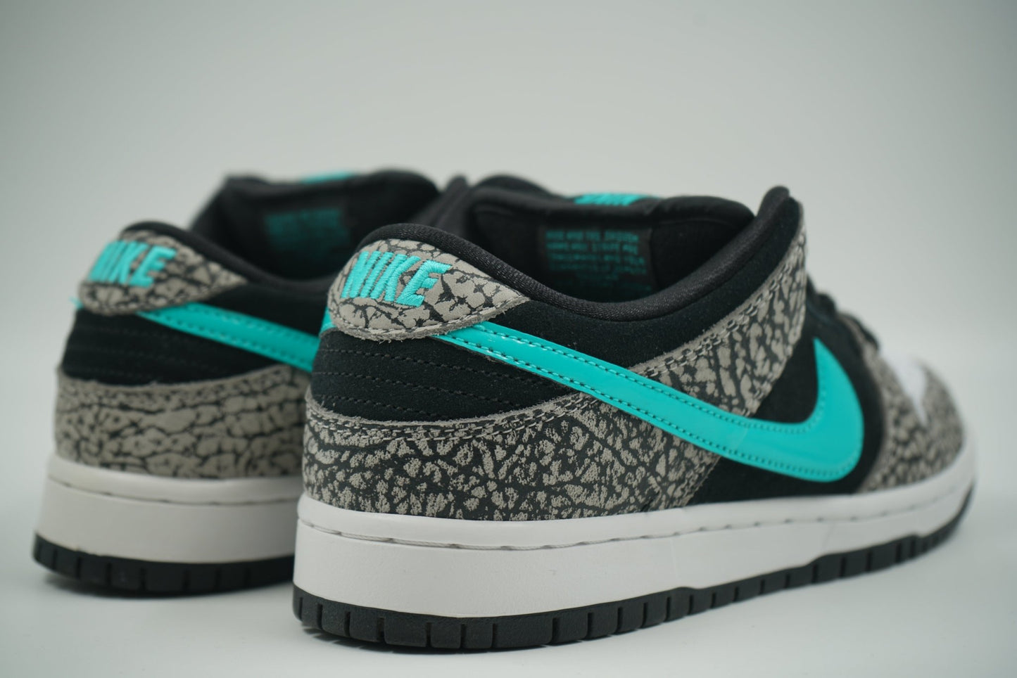 SB Dunk Low Pro Atmos Elephant - Nike - SecondPlace
