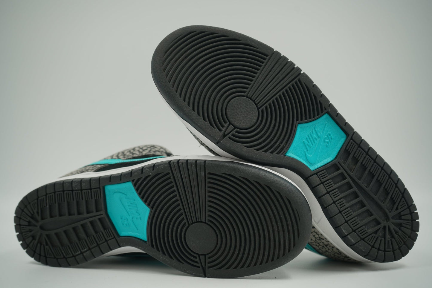 SB Dunk Low Pro Atmos Elephant - Nike - SecondPlace