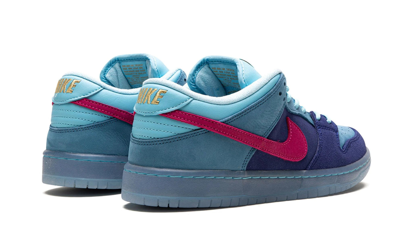 SB Dunk Low Run The Jewels 4/20 - Nike - SecondPlace