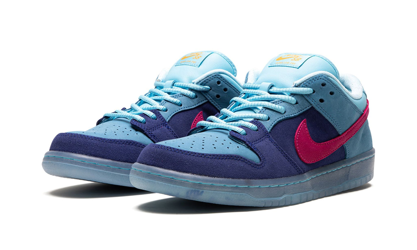 SB Dunk Low Run The Jewels 4/20 - Nike - SecondPlace