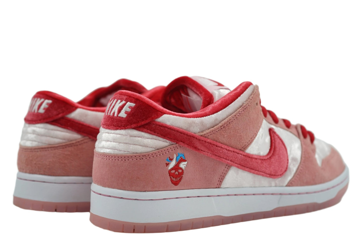 SB Dunk Low Strange Love - Nike - SecondPlace