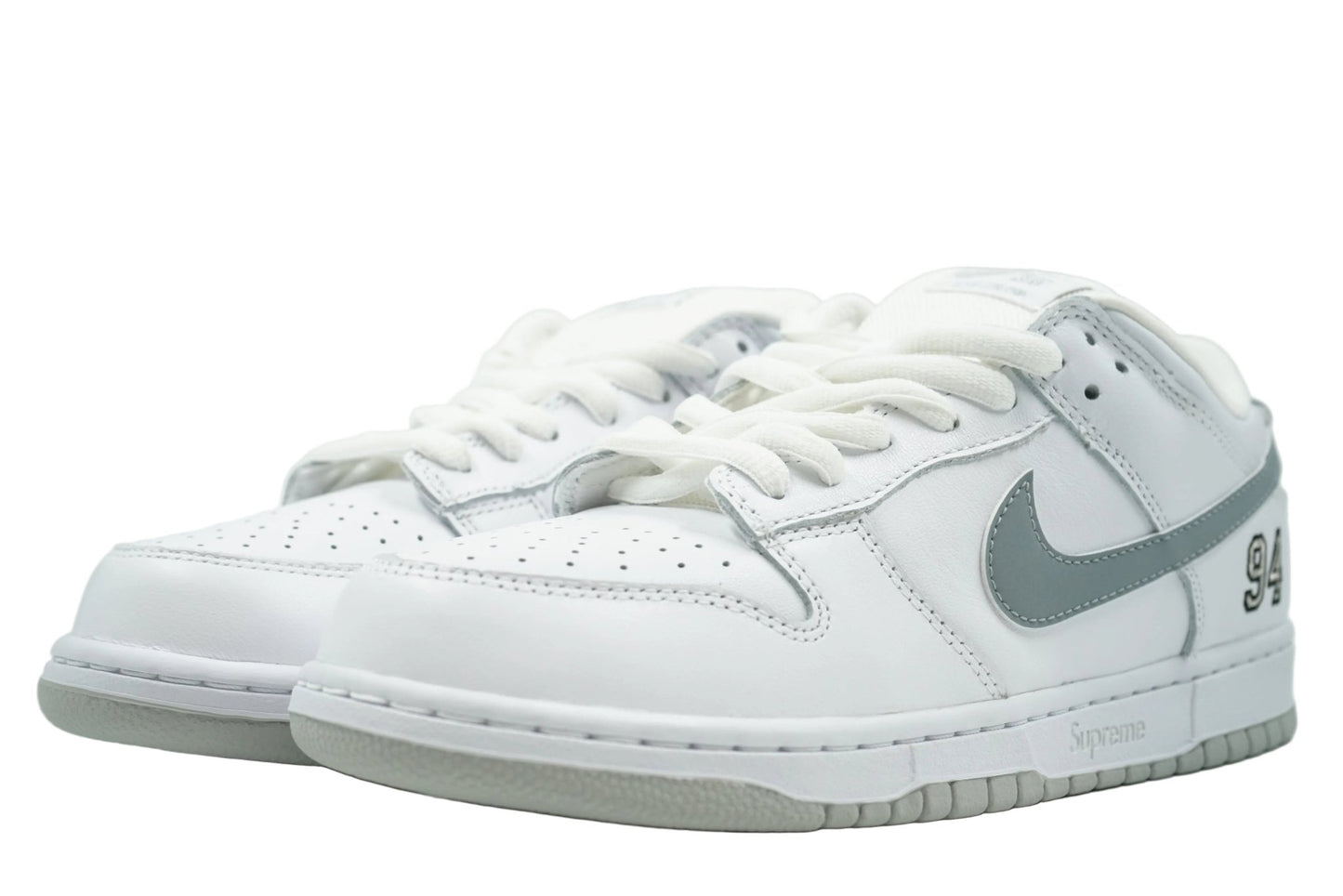 SB Dunk Low Supreme 94 White Metallic Silver - Nike - SecondPlace