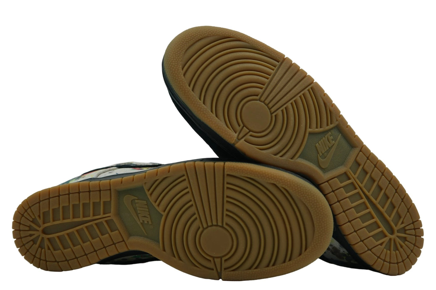 SB Dunk Low Supreme Rammellzee - Nike - SecondPlace