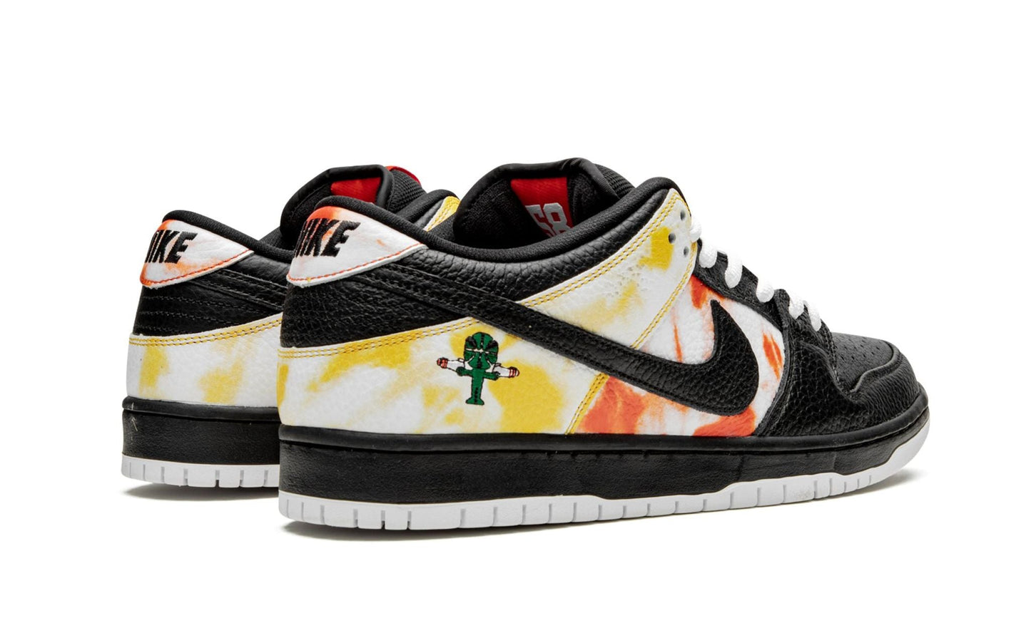 SB Dunk Low Tie - Dye Raygun - Black - Nike - SecondPlace