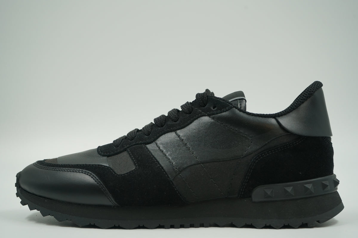 Pre-owned Valentino Garavani Rockrunner in tonal black camo leather and suede with black Rockstud heel