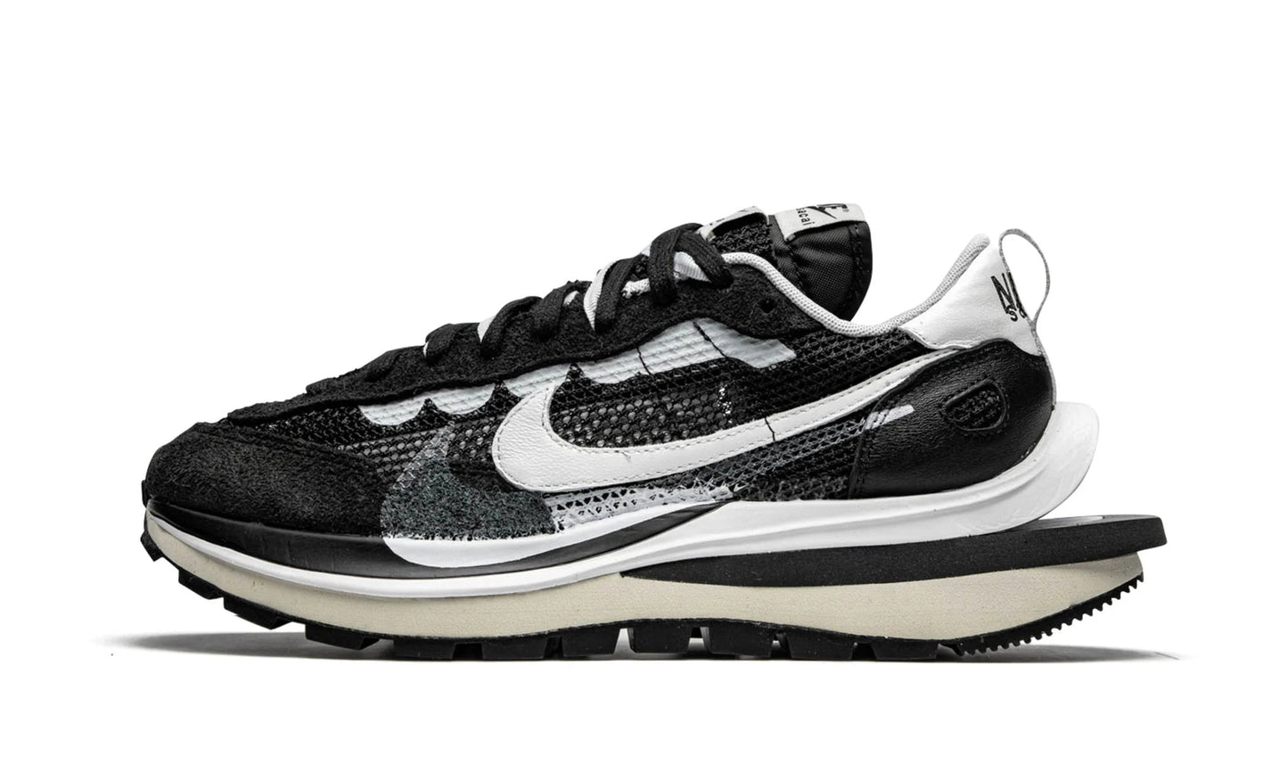 Vaporwaffle Sacai Black White - Nike - SecondPlace