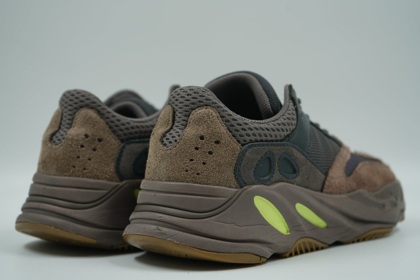 Yeezy 700 Mauve - Yeezy - SecondPlace