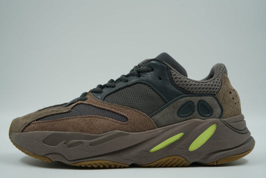 Yeezy 700 Mauve - Yeezy - SecondPlace