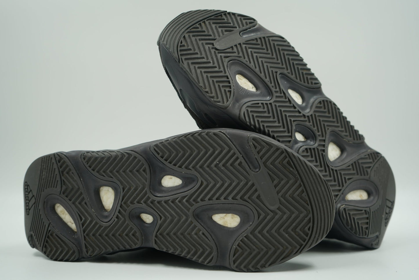 Yeezy 700 Vanta - Yeezy - SecondPlace