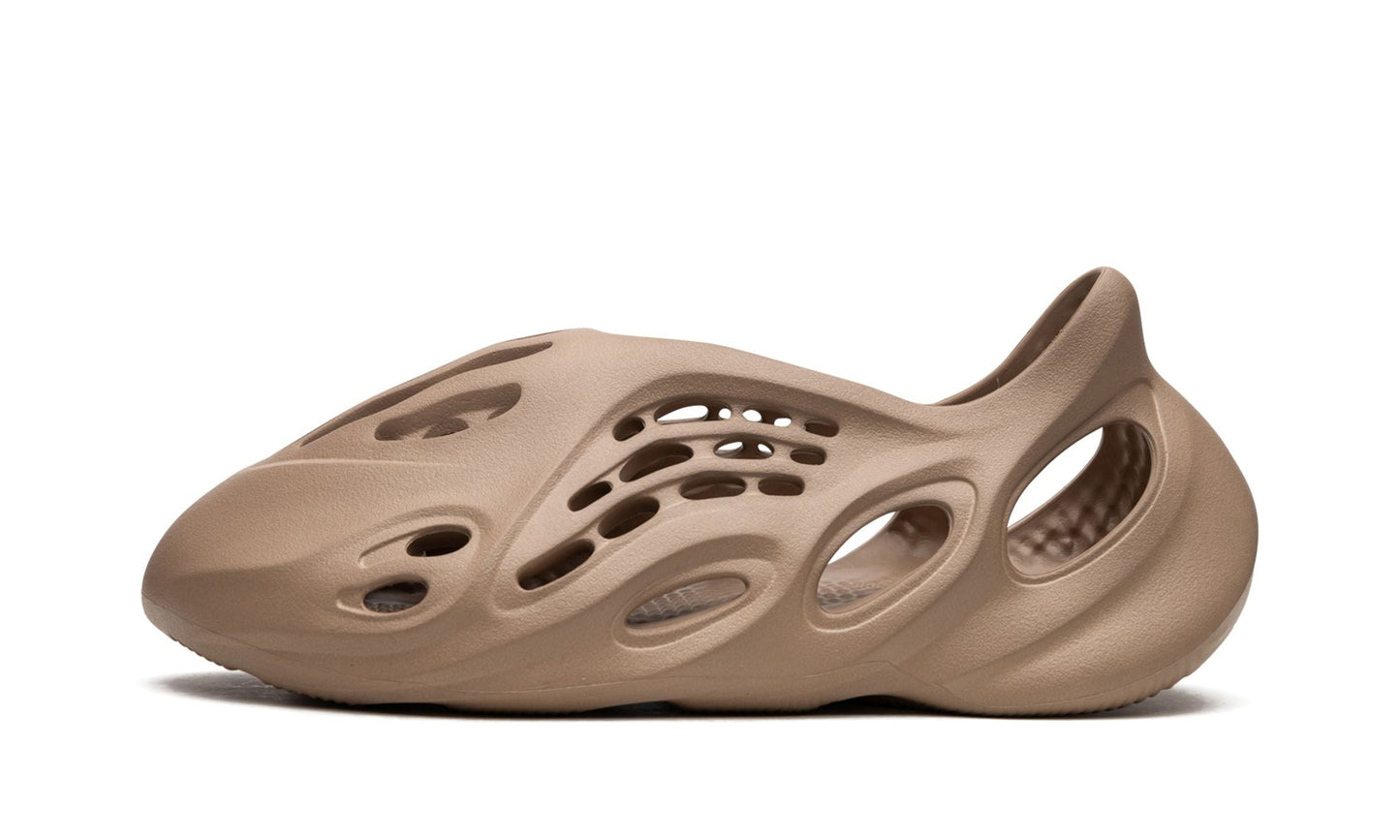 Yeezy Foam Runner Clay Taupe - Yeezy - SecondPlace