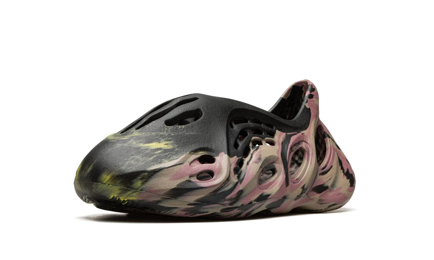 Yeezy Foam Runner MX Carbon - Yeezy - SecondPlace