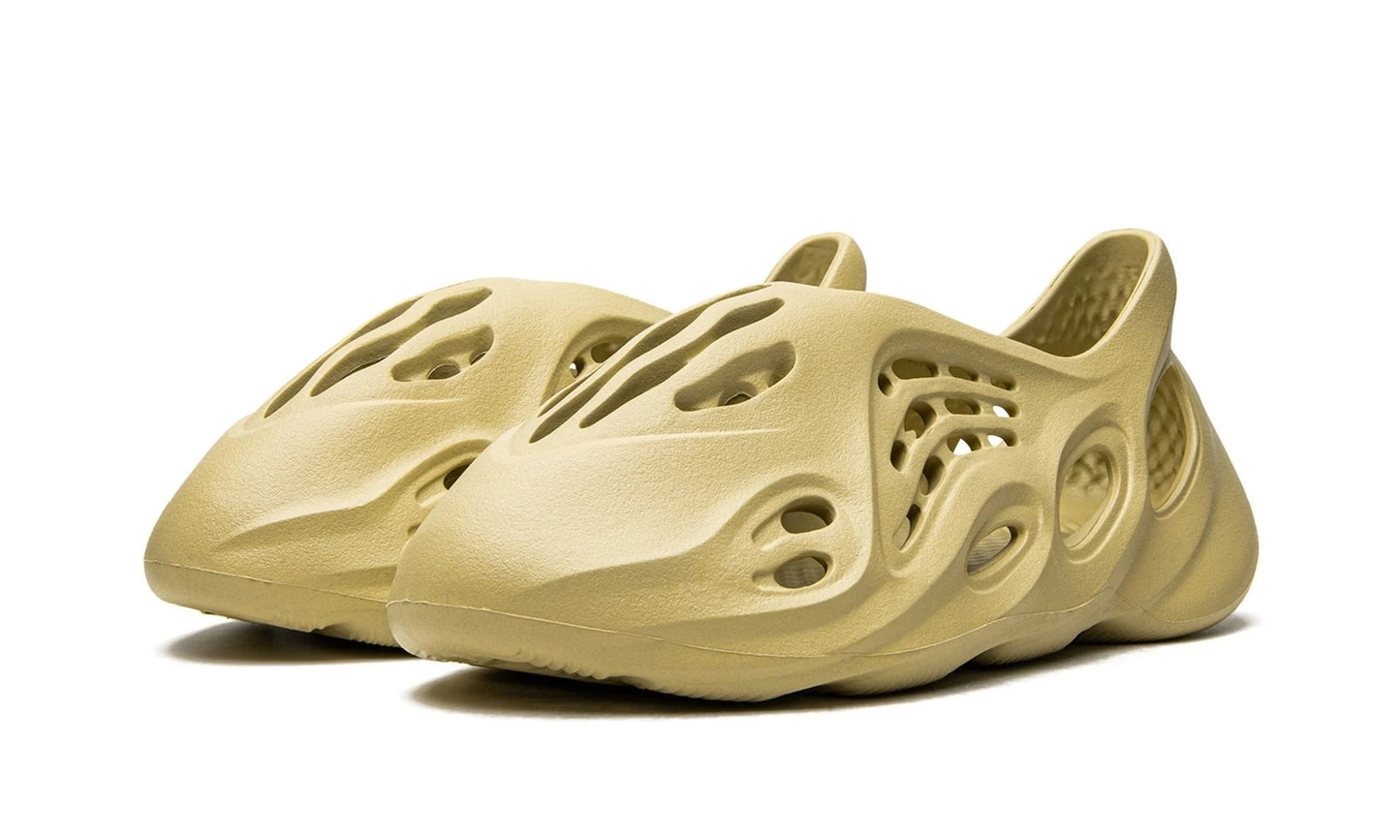 Yeezy Foam Runner Sulfur - Yeezy - SecondPlace