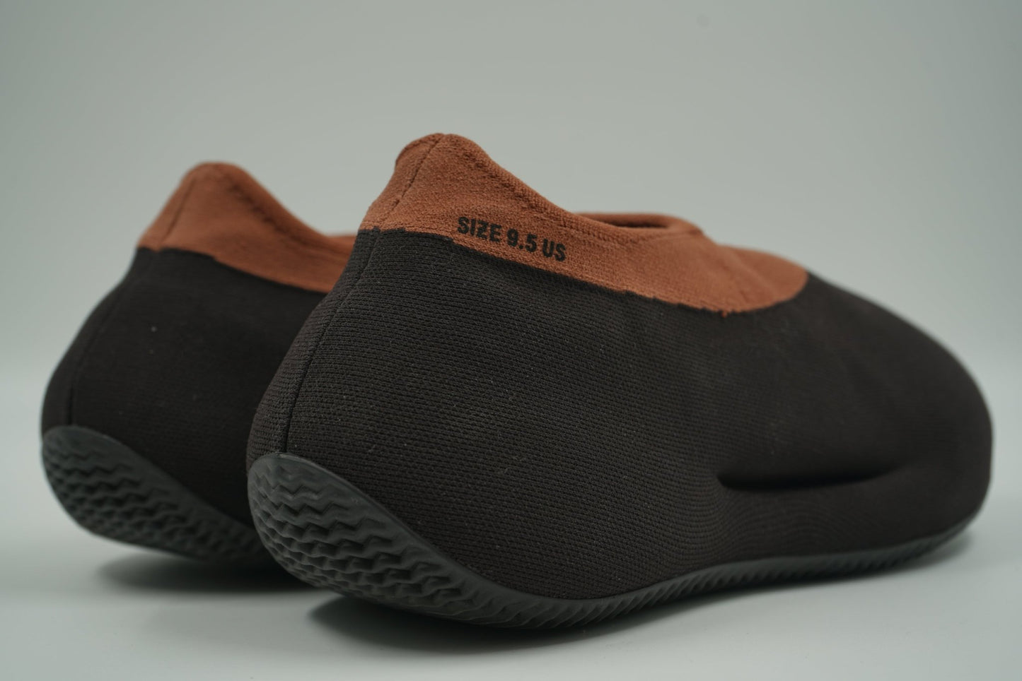 Yeezy Knit Runner Stone Carbon - Yeezy - SecondPlace