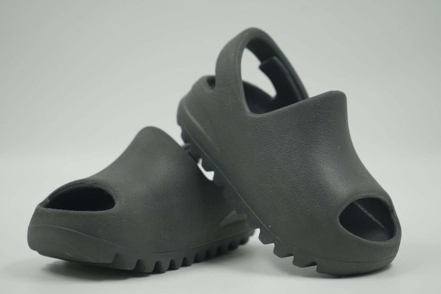 Yeezy Slide Onyx - Yeezy - SecondPlace