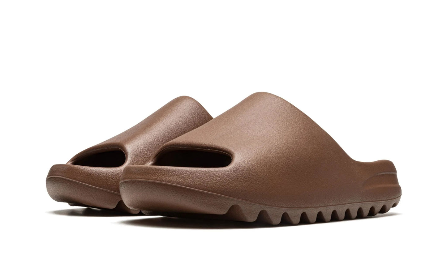 Yeezy Slides Flax - Yeezy - SecondPlace