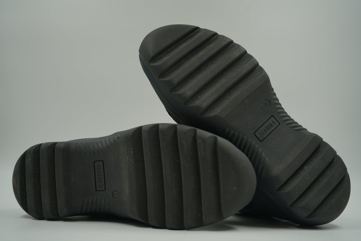 Yeezy Suede Desert Boot Season 6 Graphite - Yeezy - SecondPlace