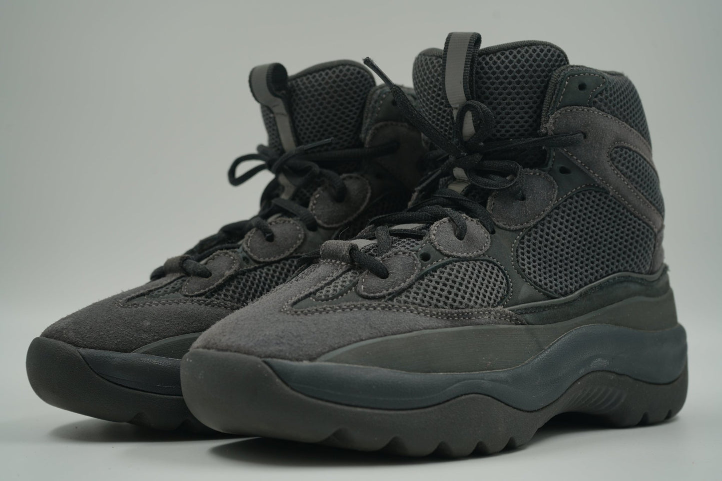 Yeezy Suede Desert Boot Season 6 Graphite - Yeezy - SecondPlace